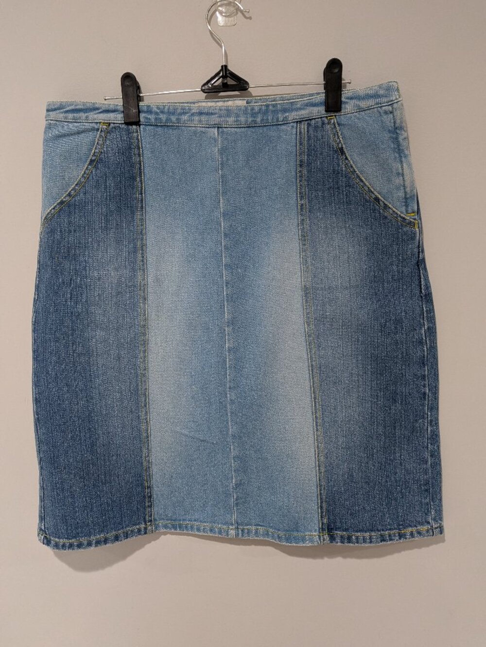 Armani Exchange A|X Vintage Two-Tone Colorblock Denim Mini Skirt Size 10